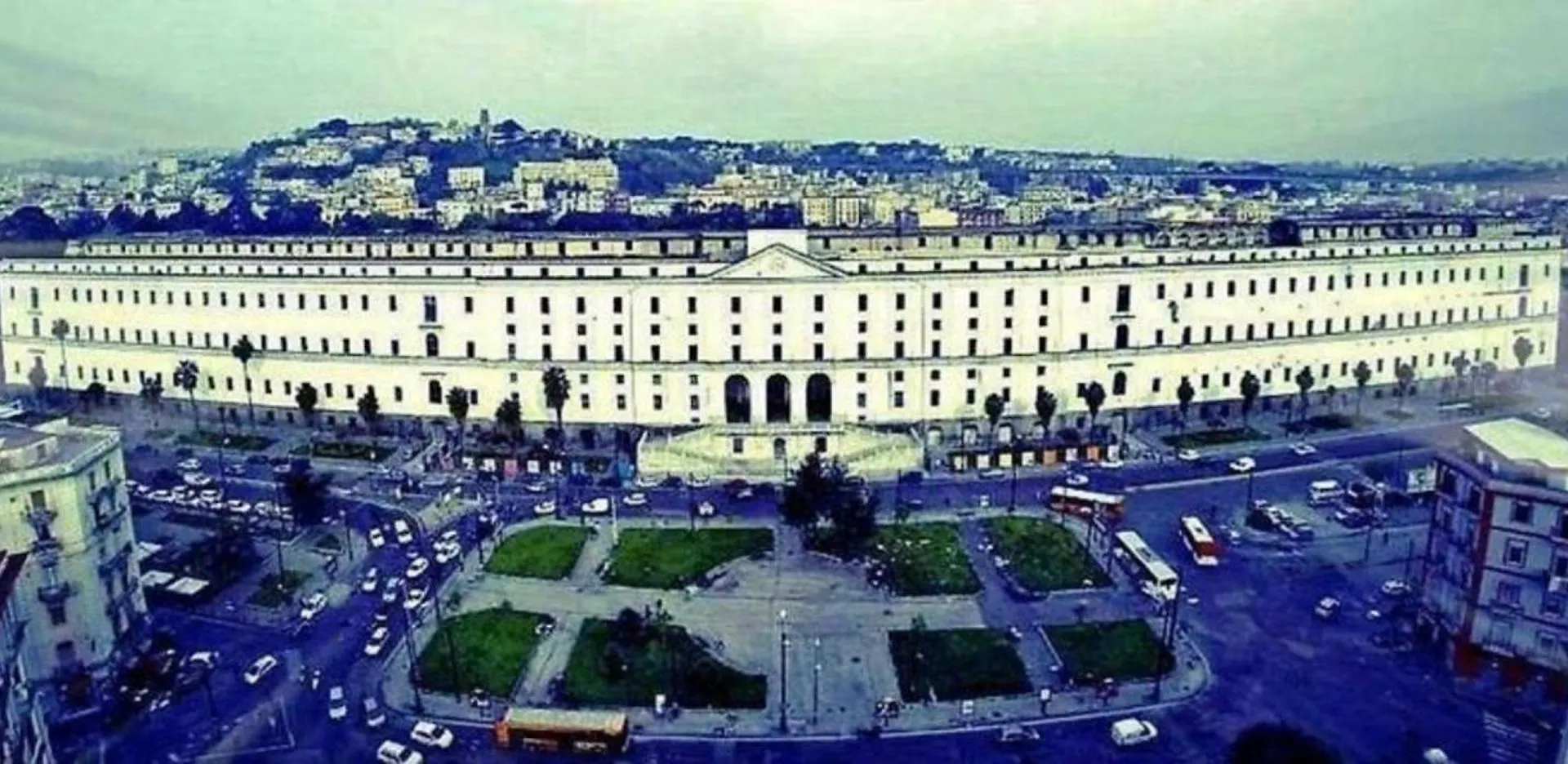 Style And Room Neapel 0*,  Italien
